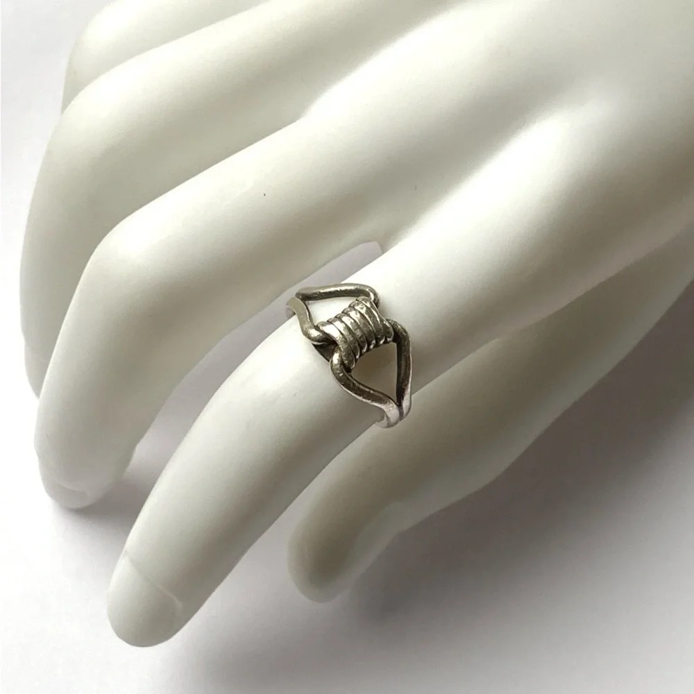 Sterling Silver Open Loop Knot Ring Size 7 1/2